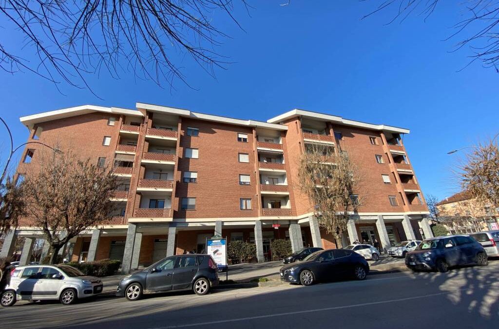 Ampio e luminoso appartamento in zona centralissima